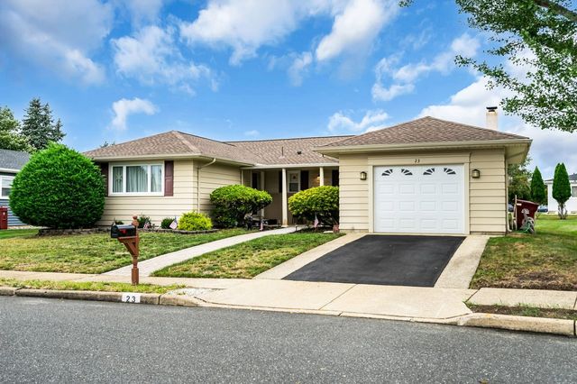 23 Roman Street, Toms River, NJ 08757