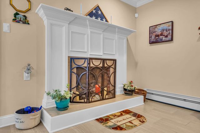 23 Roman Street, Toms River, NJ 08757