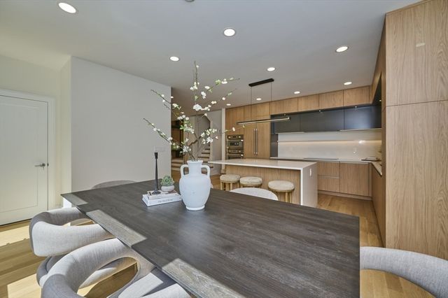 123 Fuller B, Brookline, MA 02446