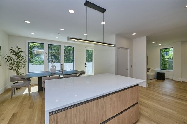 123 Fuller B, Brookline, MA 02446