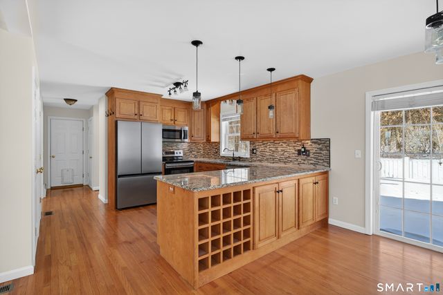 30 Noahs Way, Sprague, CT 06330