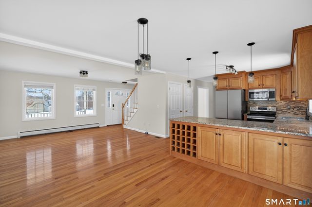 30 Noahs Way, Sprague, CT 06330