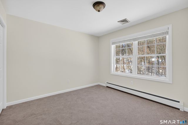 30 Noahs Way, Sprague, CT 06330