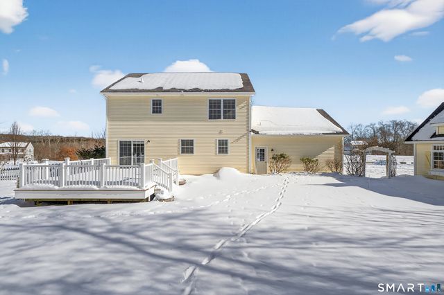 30 Noahs Way, Sprague, CT 06330