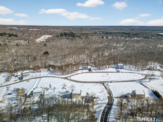 30 Noahs Way, Sprague, CT 06330