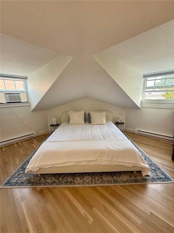75 Pelham Street D, Newport, RI 02840