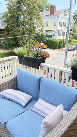 75 Pelham Street D, Newport, RI 02840