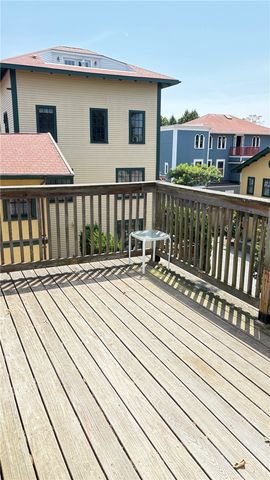 75 Pelham Street D, Newport, RI 02840