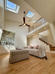 75 Pelham Street D, Newport, RI 02840