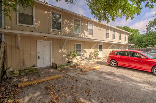 1308 S Pine ST D, Georgetown, TX 78626