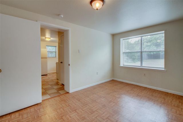 1308 S Pine ST D, Georgetown, TX 78626