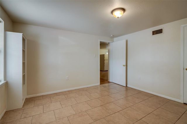 1308 S Pine ST D, Georgetown, TX 78626