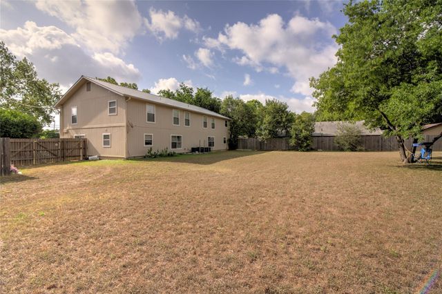 1308 S Pine ST D, Georgetown, TX 78626