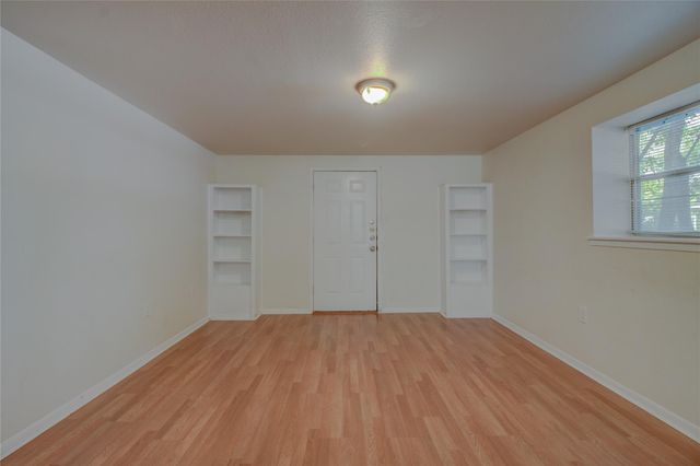 1308 S Pine ST D, Georgetown, TX 78626