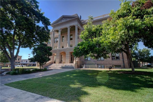 1308 S Pine ST D, Georgetown, TX 78626