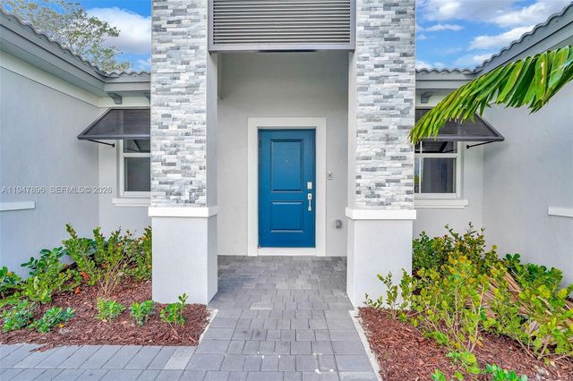 27210 SW 159th Path, Miami, FL 33031