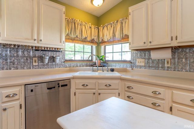 3836 W Woodmere Way, Bloomington, IN 47403