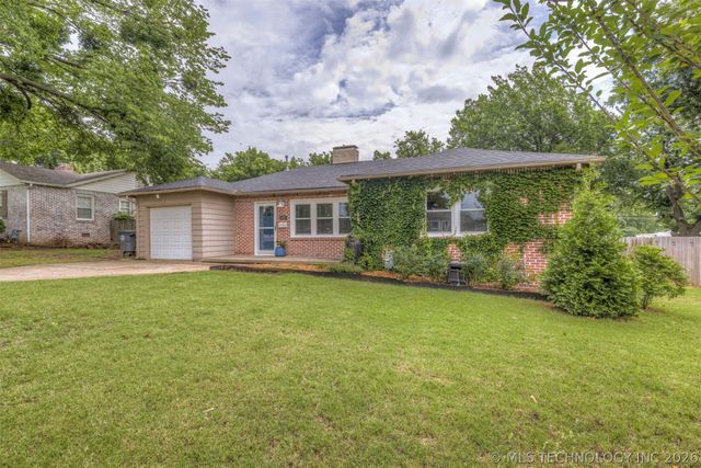 2433 Gary Place, Tulsa, OK 74114