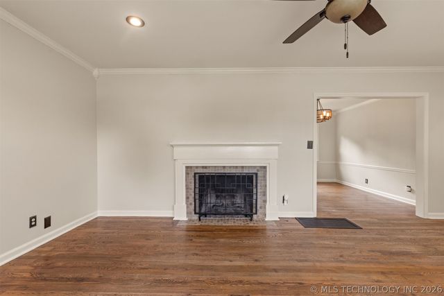 2433 Gary Place, Tulsa, OK 74114