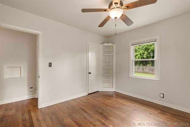 2433 Gary Place, Tulsa, OK 74114