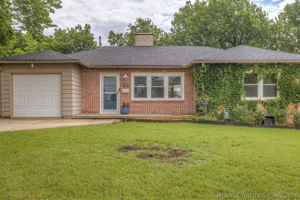 2433 Gary Place, Tulsa, OK 74114