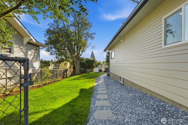 4308 A St, Tacoma, WA 98418