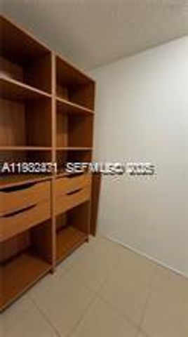 200 Leslie Dr 303, Hallandale Beach, FL 33009