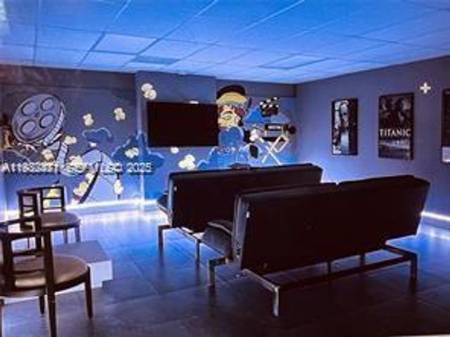 200 Leslie Dr 303, Hallandale Beach, FL 33009