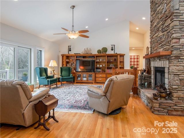 1468 Mount Olivet Road, Zirconia, NC 28790