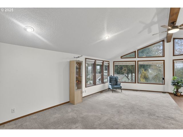 1730 6TH St, Columbia City, OR 97018