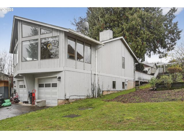 1730 6TH St, Columbia City, OR 97018