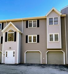 124 Tennis Plaza 22, Dracut, MA 01826