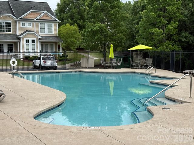 734 Lumber Lane, Charlotte, NC 28214