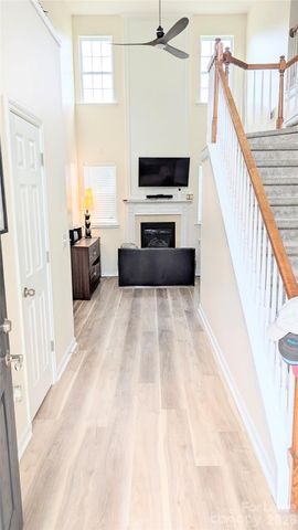 734 Lumber Lane, Charlotte, NC 28214