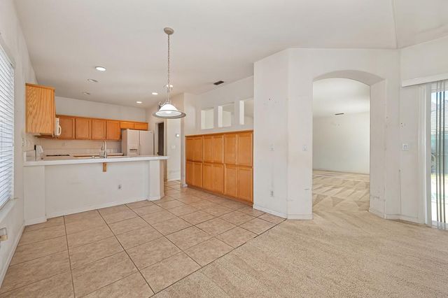 9446 Grasmeer Way, Elk Grove, CA 95624