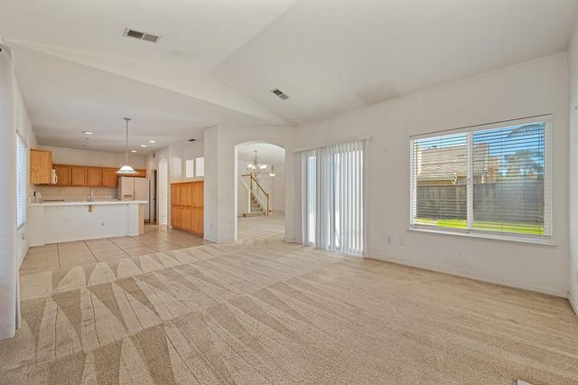 9446 Grasmeer Way, Elk Grove, CA 95624