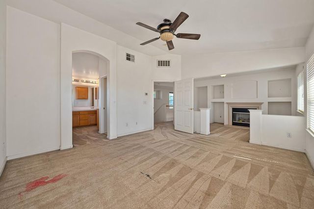 9446 Grasmeer Way, Elk Grove, CA 95624