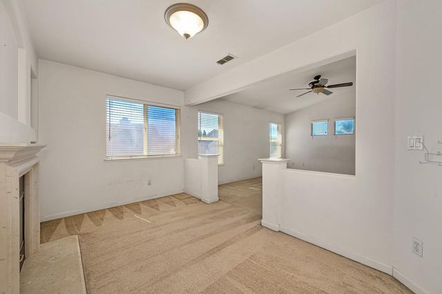 9446 Grasmeer Way, Elk Grove, CA 95624