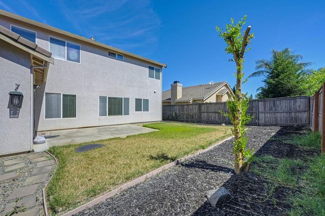 9446 Grasmeer Way, Elk Grove, CA 95624