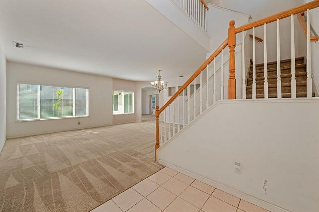 9446 Grasmeer Way, Elk Grove, CA 95624