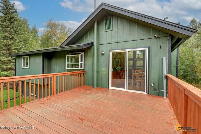 3200 N Dove Lane, Palmer, AK 99645