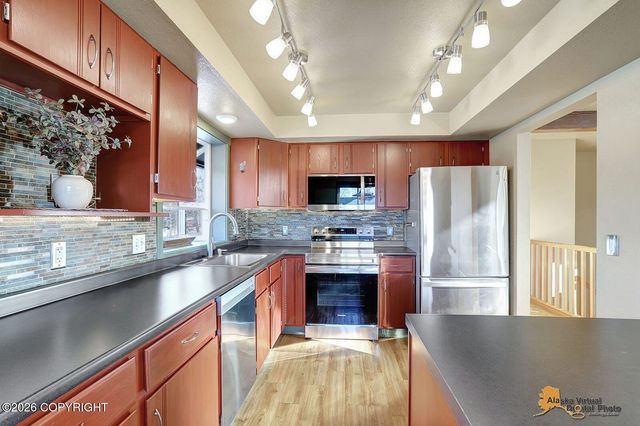 3200 N Dove Lane, Palmer, AK 99645