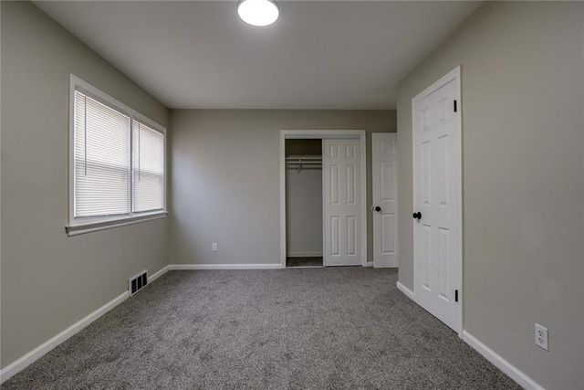 3701 S Scott Avenue, Independence, MO 64052