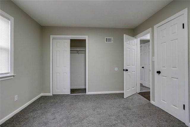 3701 S Scott Avenue, Independence, MO 64052