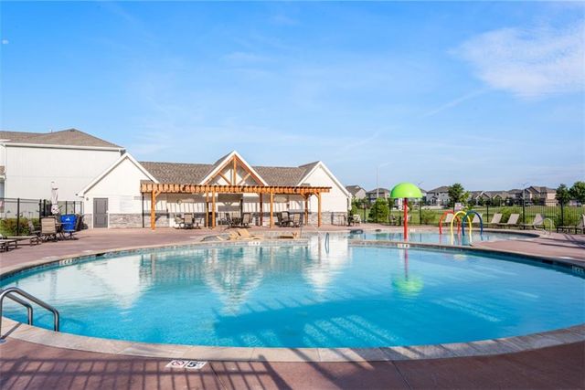 16986 S Brentwood Street, Olathe, KS 66062