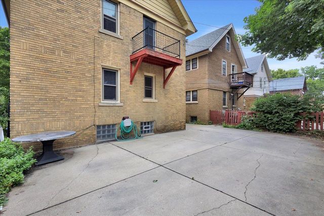 5125 W Wisconsin AVENUE #5127, Milwaukee, WI 53208