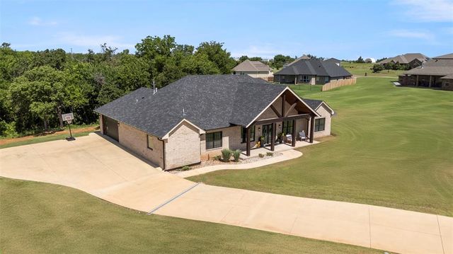 1074 Fawn Meadow Drive, Blanchard, OK 73010