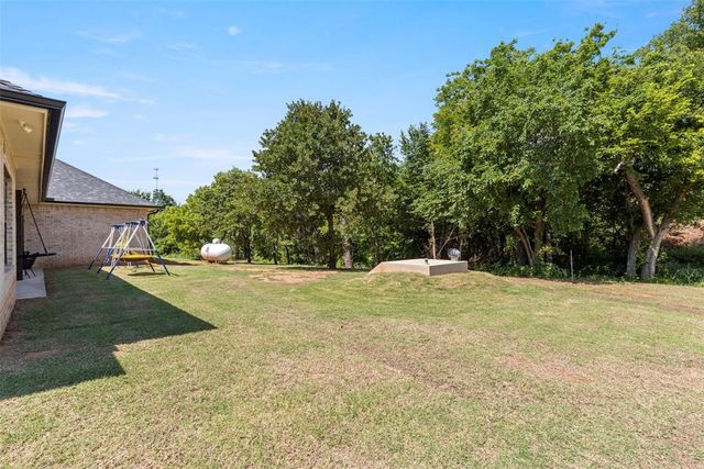 1074 Fawn Meadow Drive, Blanchard, OK 73010