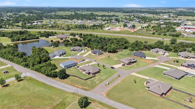 1074 Fawn Meadow Drive, Blanchard, OK 73010