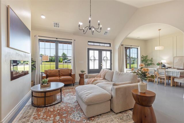 1074 Fawn Meadow Drive, Blanchard, OK 73010